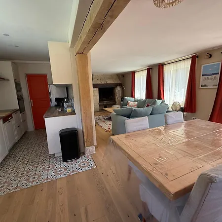 Le Clos De Lily Holiday home *